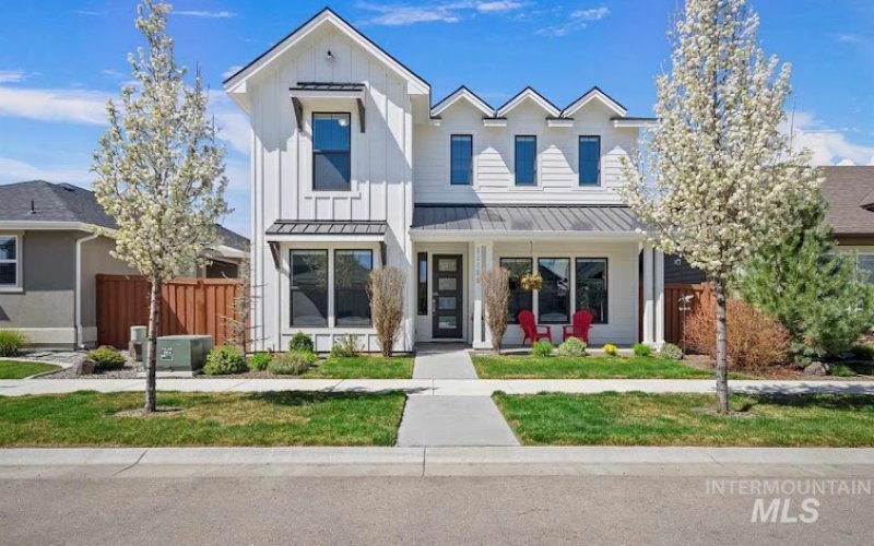 King & Edge Real Estate - COMPASS Boise — Real estate agent in Boise