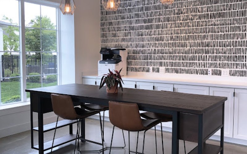 Collective House Realty