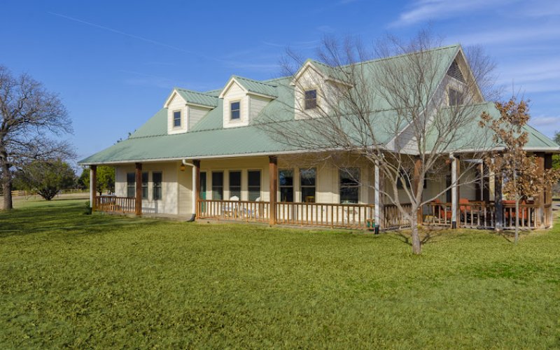 Modern Edge Real Estate