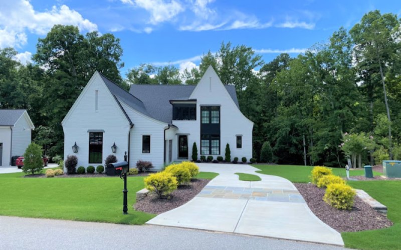Costello Real Estate & Investments